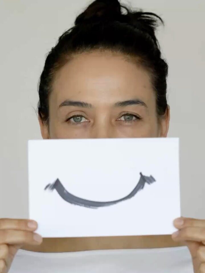 Instagram post from livinglocalcascais. This post is in position 3.