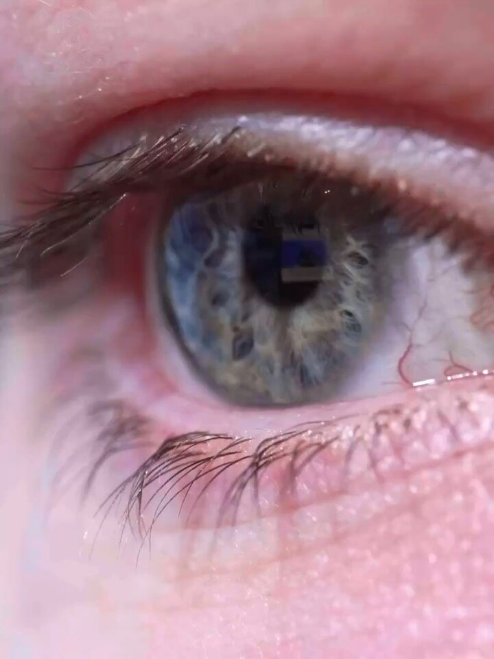 Instagram post from livinglocalcascais. This post is in position 2.